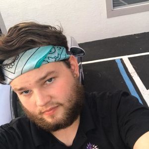 Meet your Posher, Drew